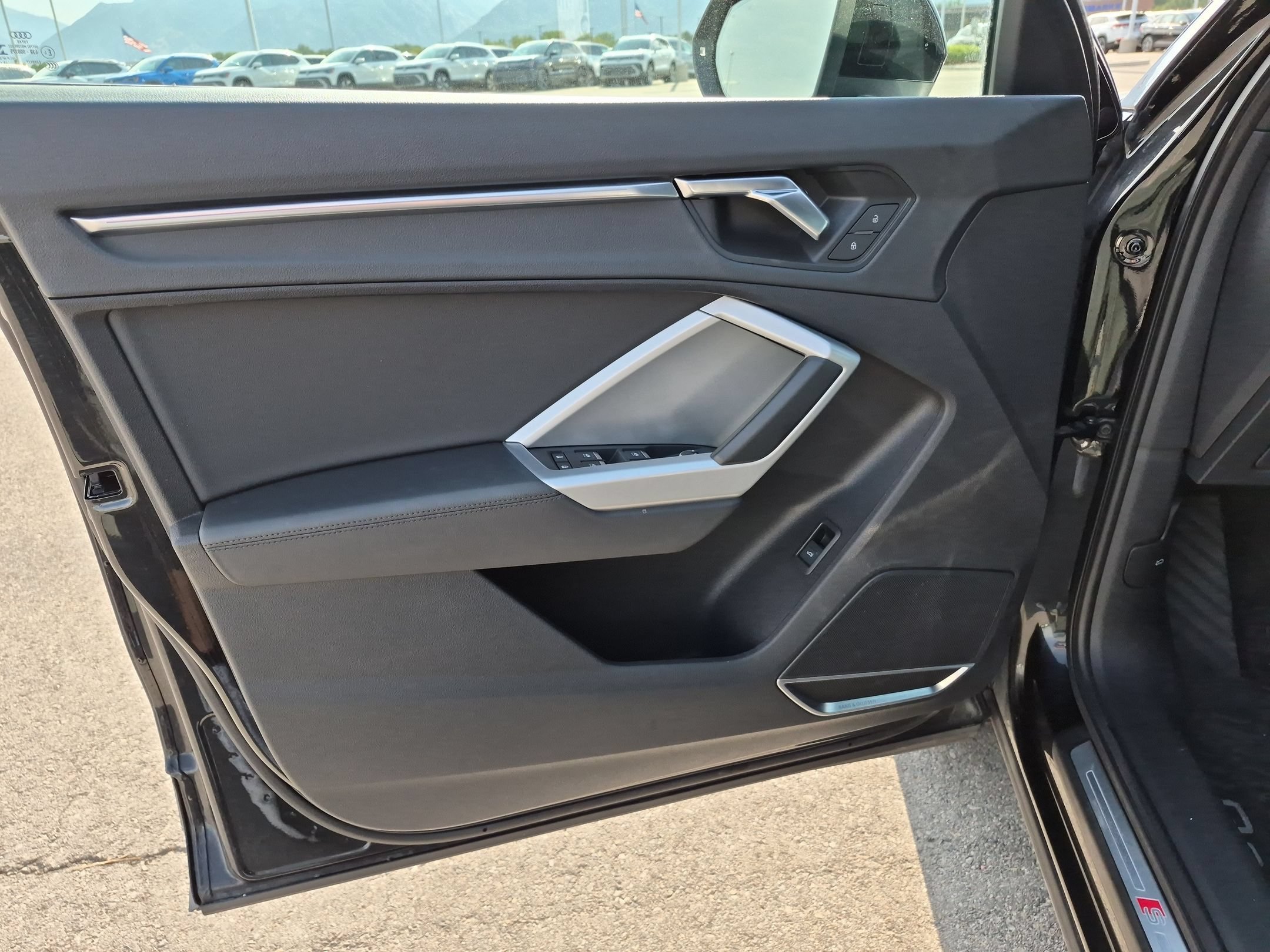 Used 2020 Black Metallic Audi S line Prestige image 12