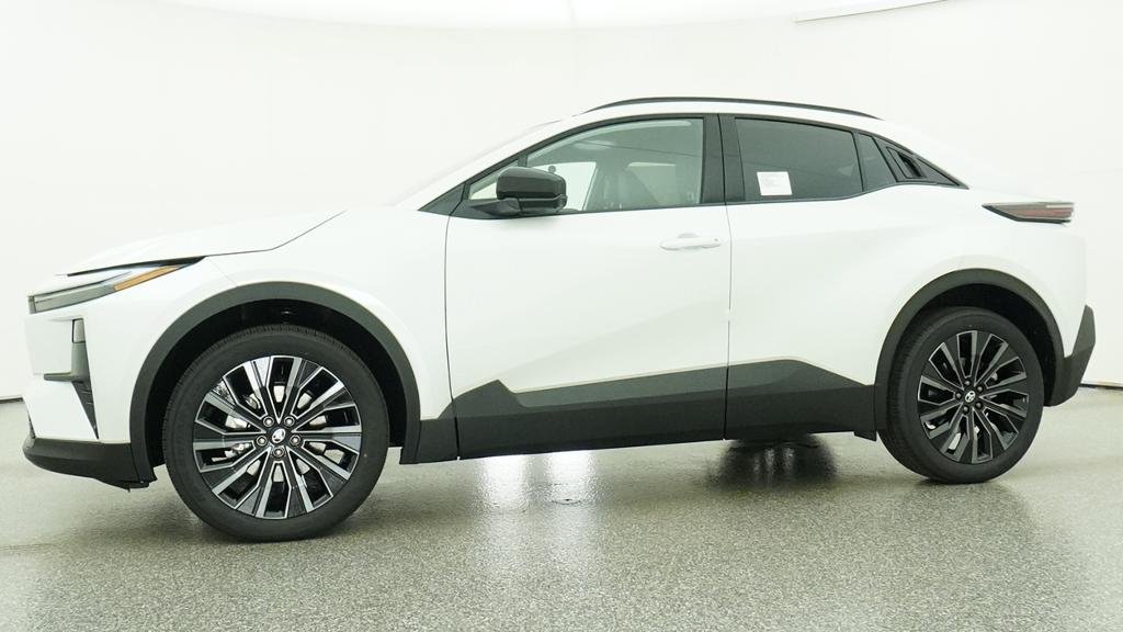 New 2026 Wind Chill Pearl Toyota XSE image 4