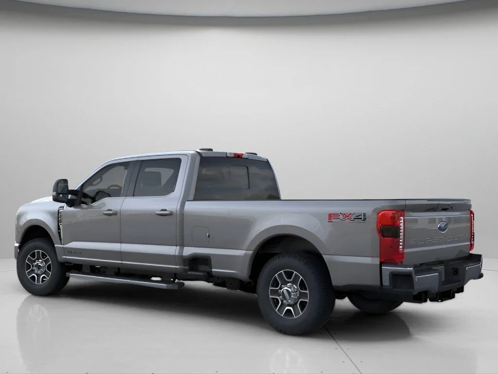 New 2026 Carbonized Gray Metallic Ford LARIAT image 4