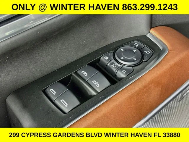 Used 2025 Silver GMC Denali Ultimate image 18
