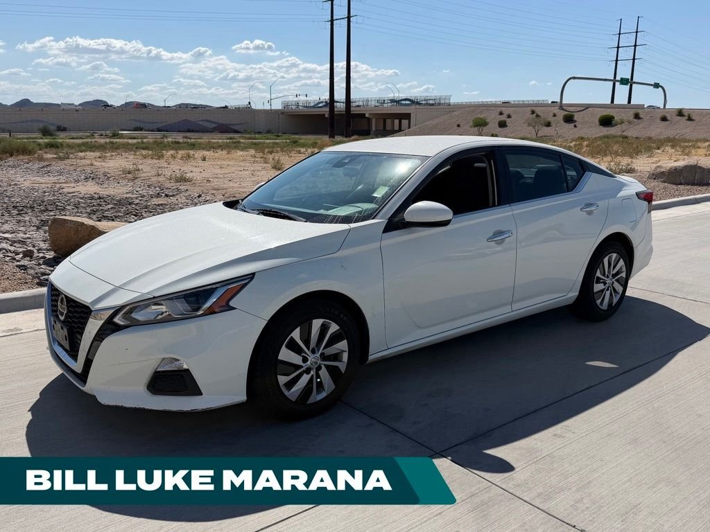 Used 2021 White Nissan 2.5 S image 1