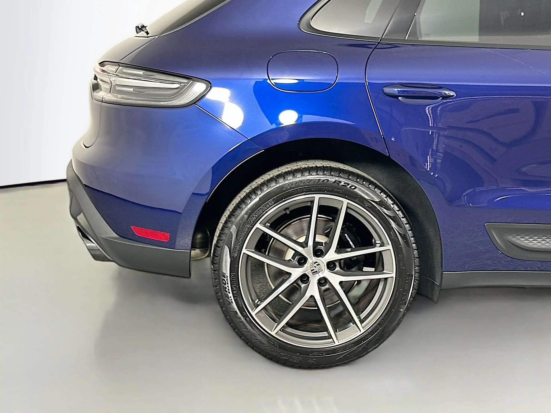 Used 2025 Blue Porsche Base image 13