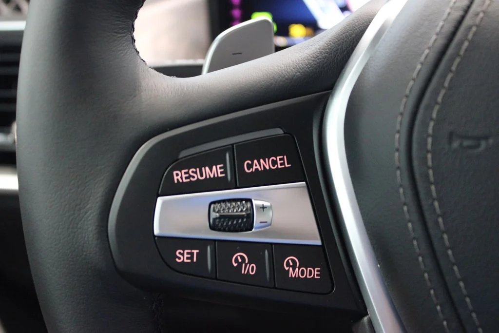 New 2026 Mineral White Metallic BMW xDrive40i image 19