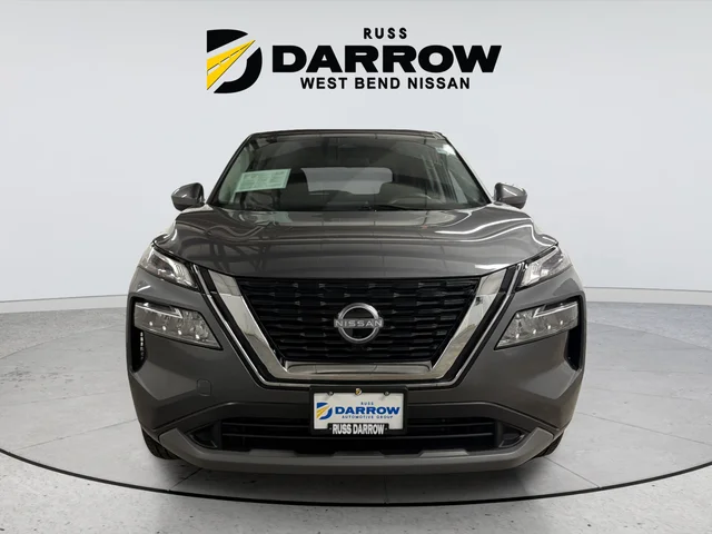Used 2023 Gray Nissan SV image 8