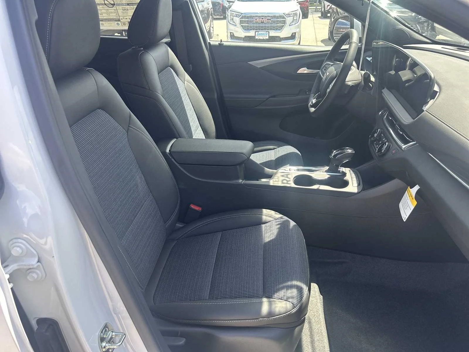 2026 Buick Envista Preferred - Photo 27