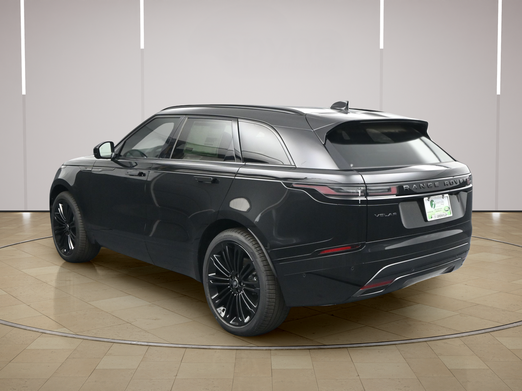 Certified Used 2026 Black Land Rover Dynamic SE image 3