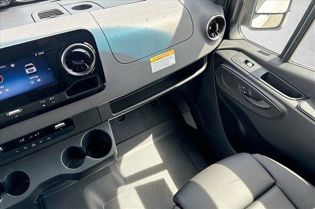 New 2026 Arctic White Mercedes-Benz  image 46