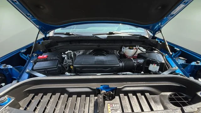 Used 2024 Blue GMC AT4 image 33