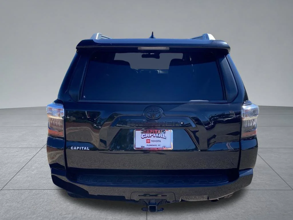 Used 2017 Black Toyota SR5 image 10