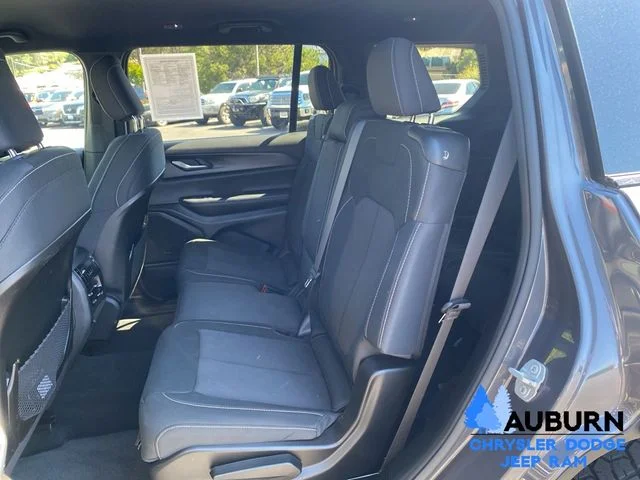 Used 2024 Gray Jeep Laredo image 22