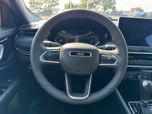 Used 2026 Joose Jeep Limited image 12
