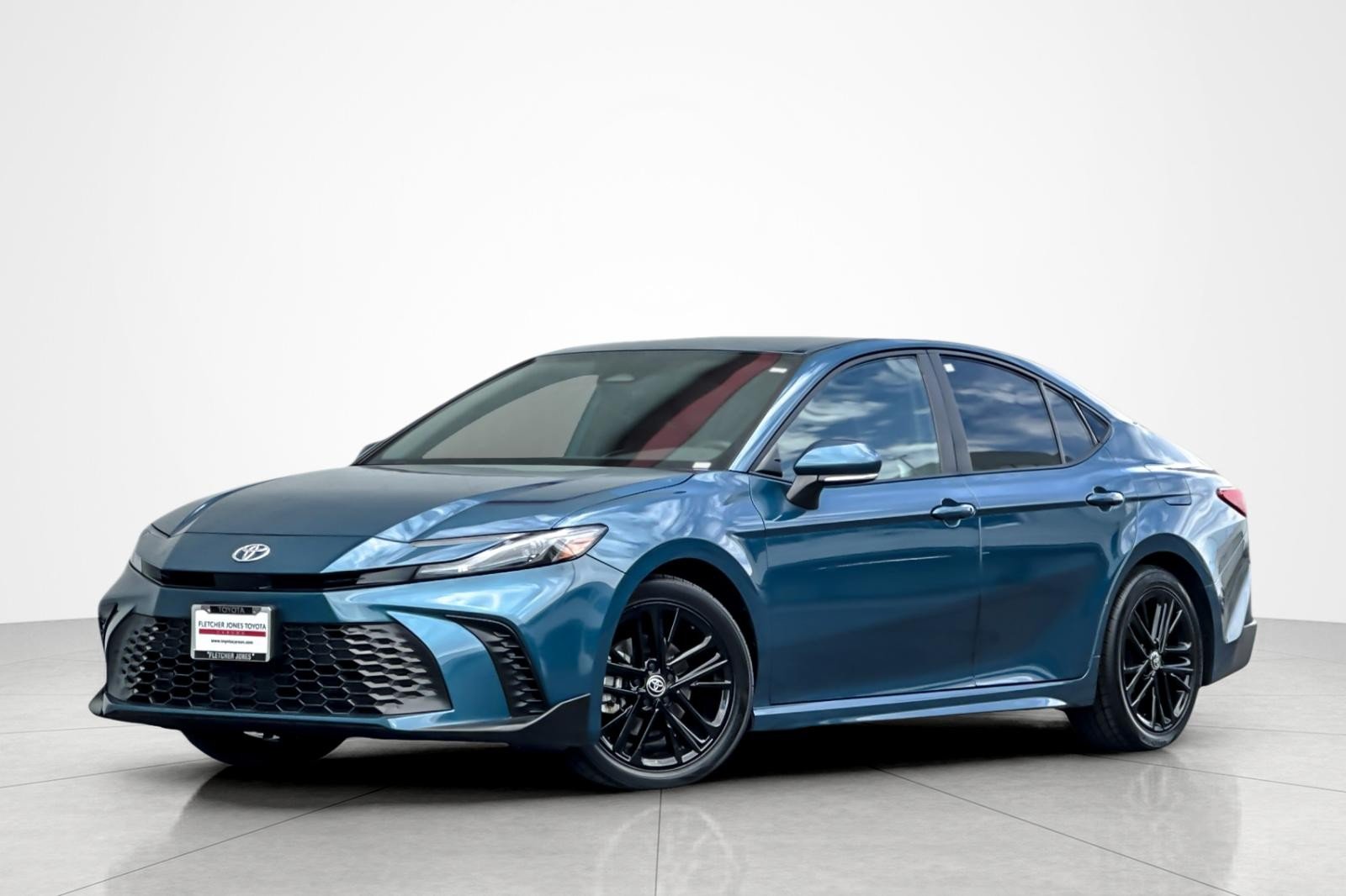 Certified Used 2025 Ocean Gem Toyota SE image 1