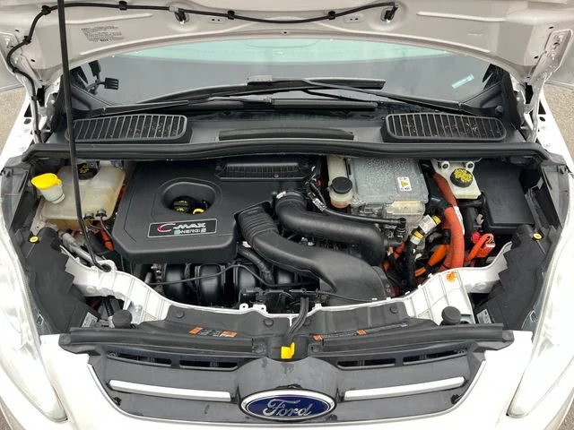Used 2014 White Platinum Metallic Tri-Coat Ford SEL image 28