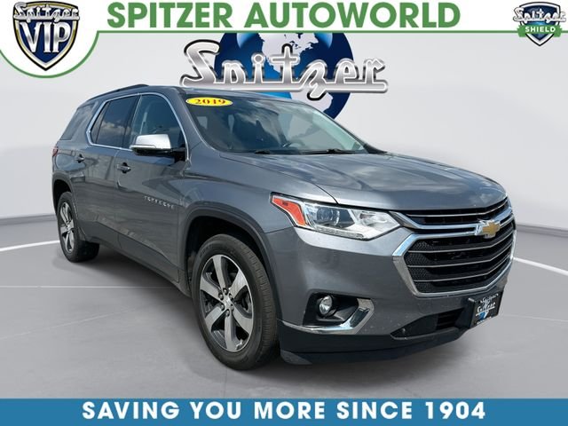 Used 2019 Gray Chevrolet 3LT image 1
