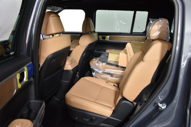 New 2027 Gray Hyundai Limited AWD image 34