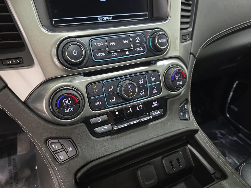 Used 2020 Black Chevrolet Premier image 25