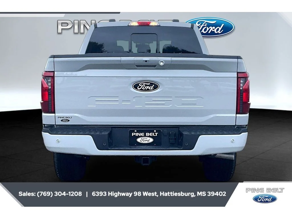 New 2026 Avalanche Ford XLT image 4