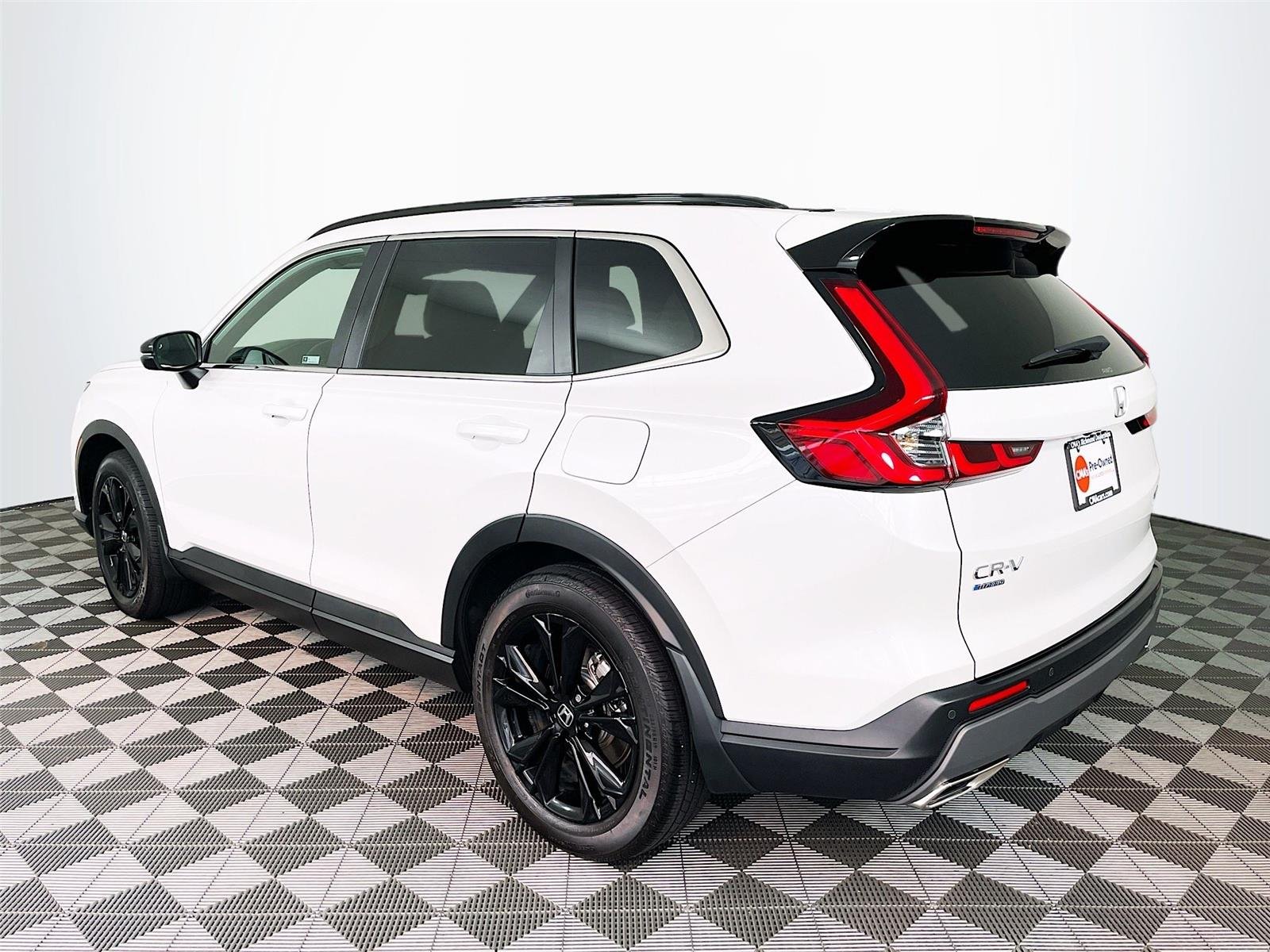 Used 2025 Platinum White Pearl Honda  image 7