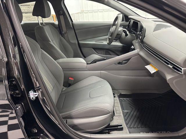New 2026 Black Hyundai SEL Sport image 28