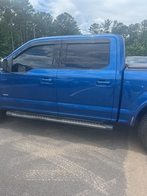 Used 2017 Lightning Blue Ford XLT image 2