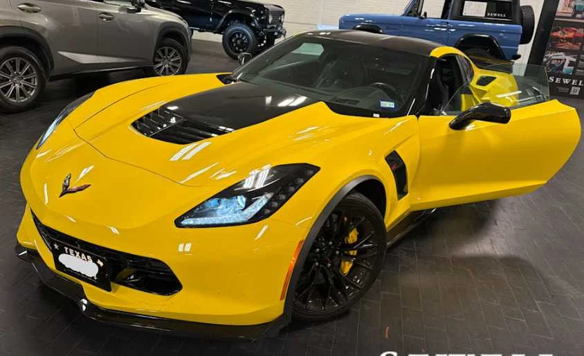 Used 2016 Corvette Racing Yellow Tintcoat Chevrolet Z06 2LZ image 1