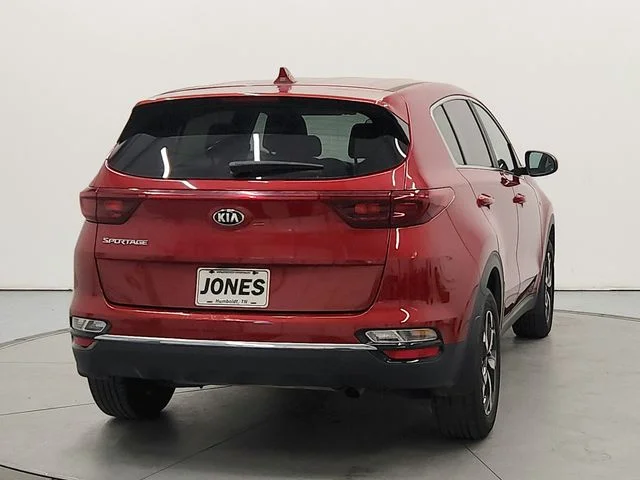 Used 2022 Red Kia LX image 6