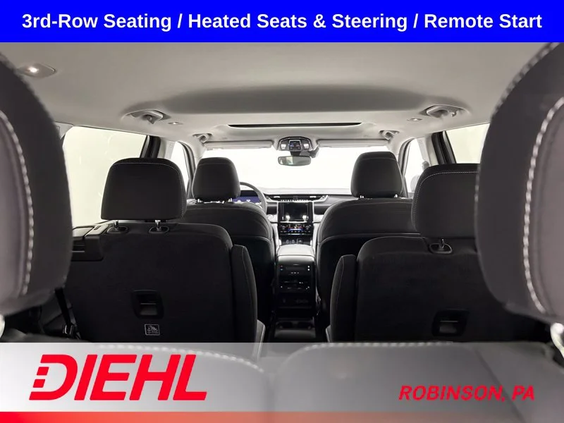 Used 2023 White Jeep Laredo image 10