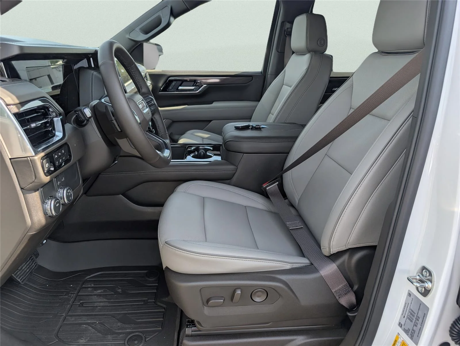 New 2026 Summit White GMC Elevation image 19