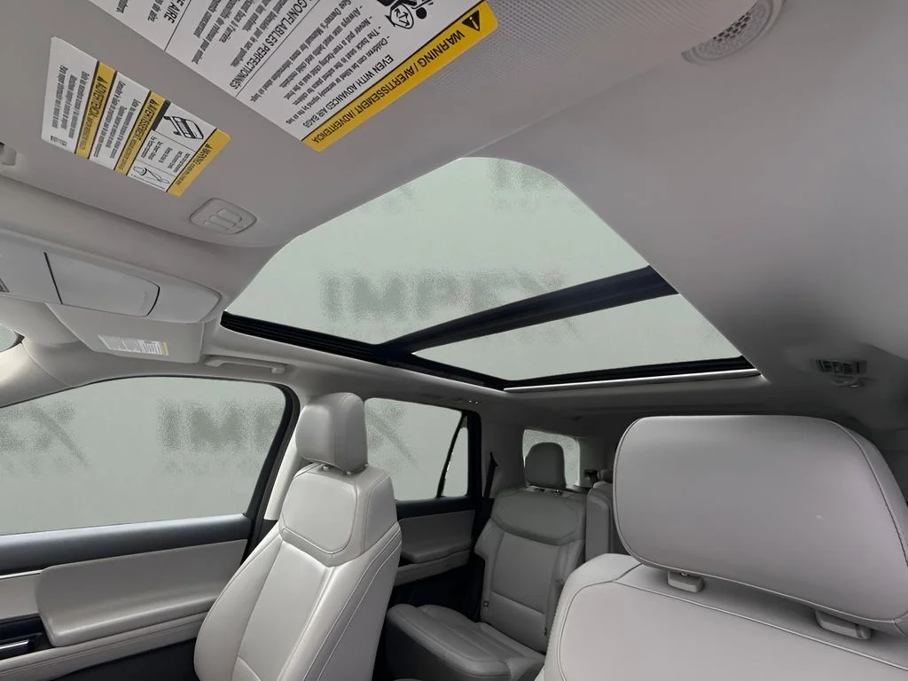 Used 2025 White Ford Active image 6