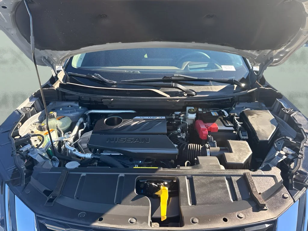 Used 2023 Gray Nissan Platinum image 31