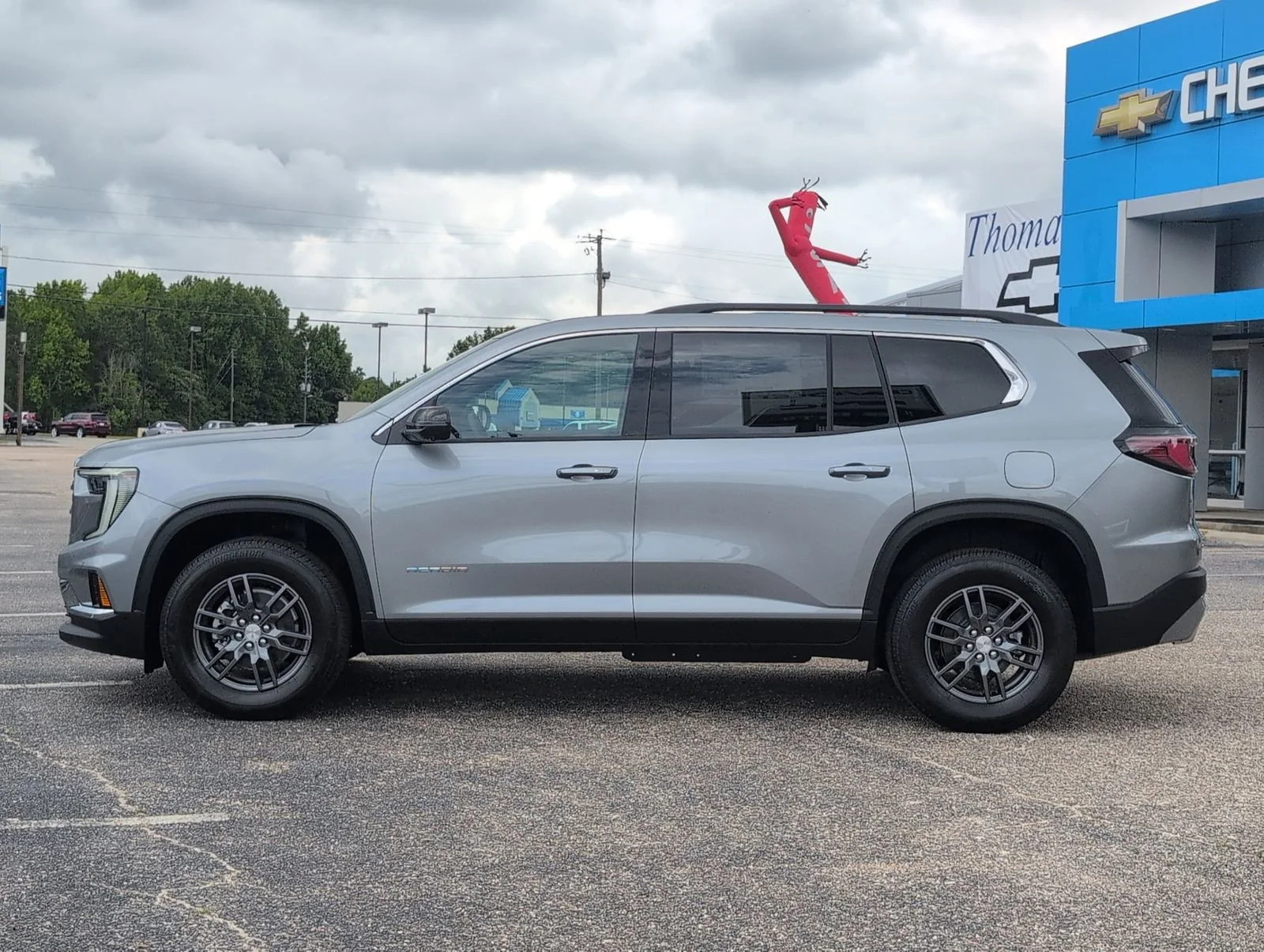 New 2026 Sterling Metallic GMC Elevation image 2