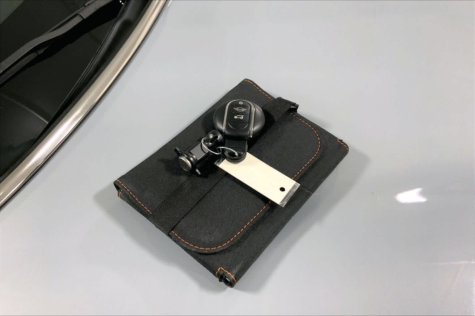 Used 2023 Momentum Grey MINI Cooper S image 14