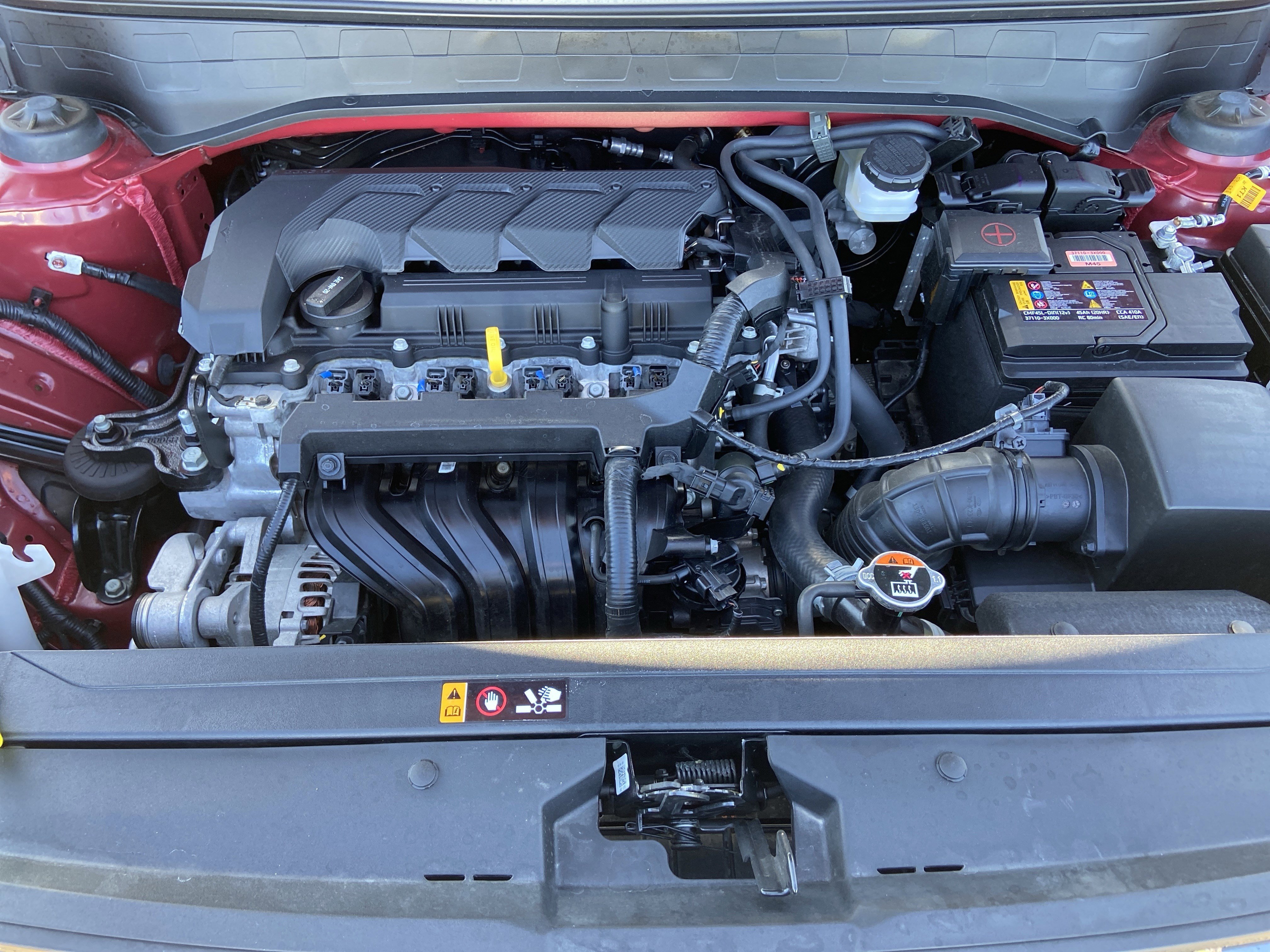 Used 2025 Ultimate Red Hyundai SEL image 27