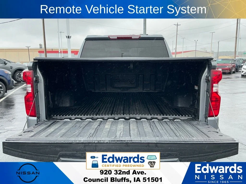 Used 2022 Gray Chevrolet LT image 13
