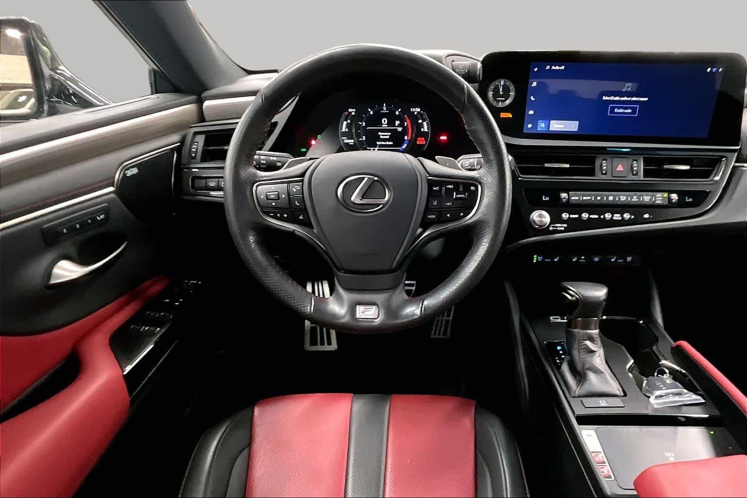 Used 2024 Ultra White Lexus F SPORT Handling image 5
