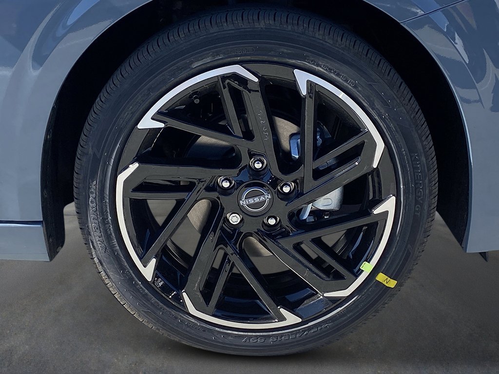 New 2026 Atlantic Gray Metallic Nissan SR image 5