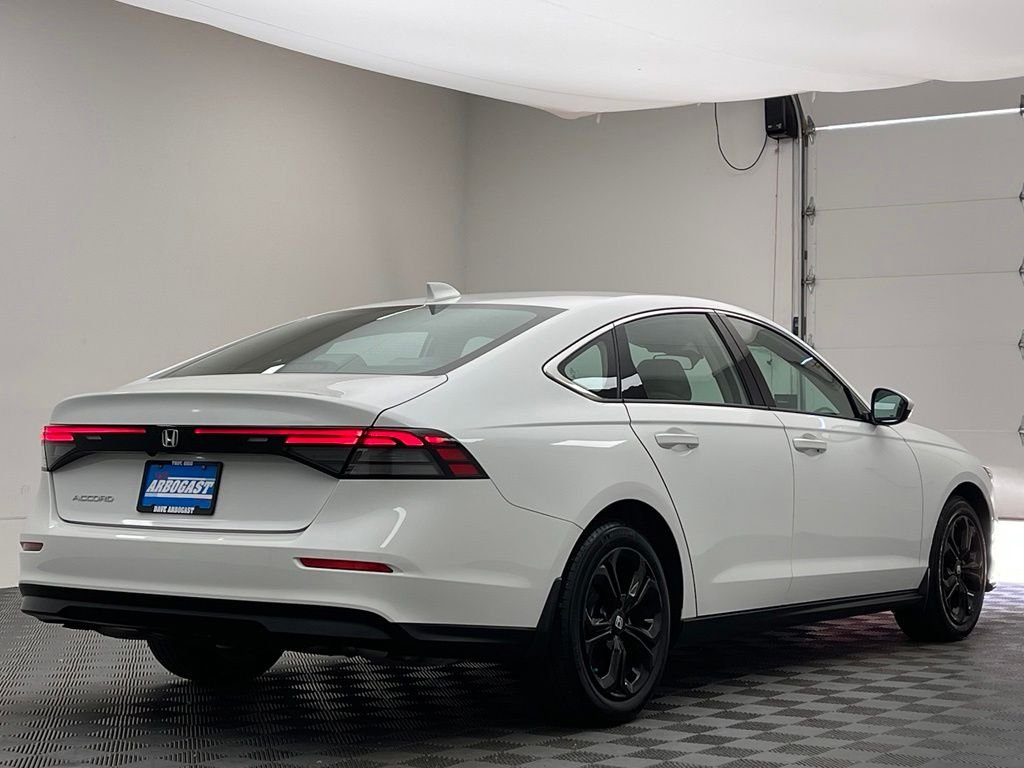 Used 2024 White Honda EX image 8