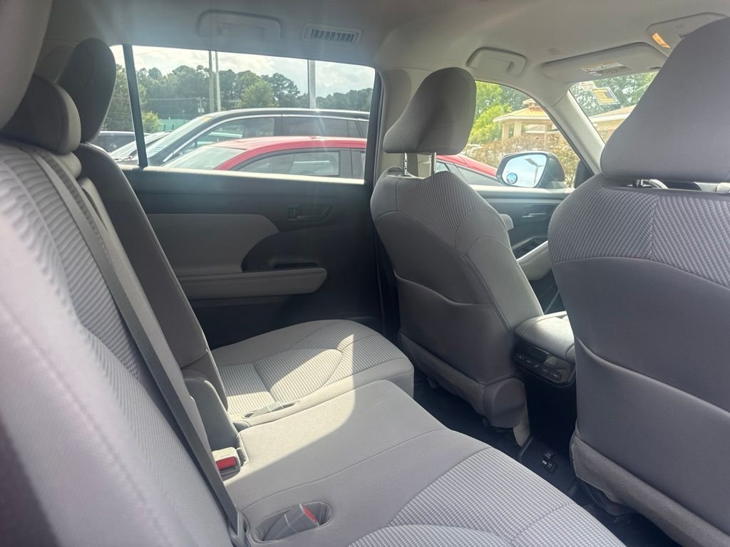 Used 2020 Red Toyota LE image 8