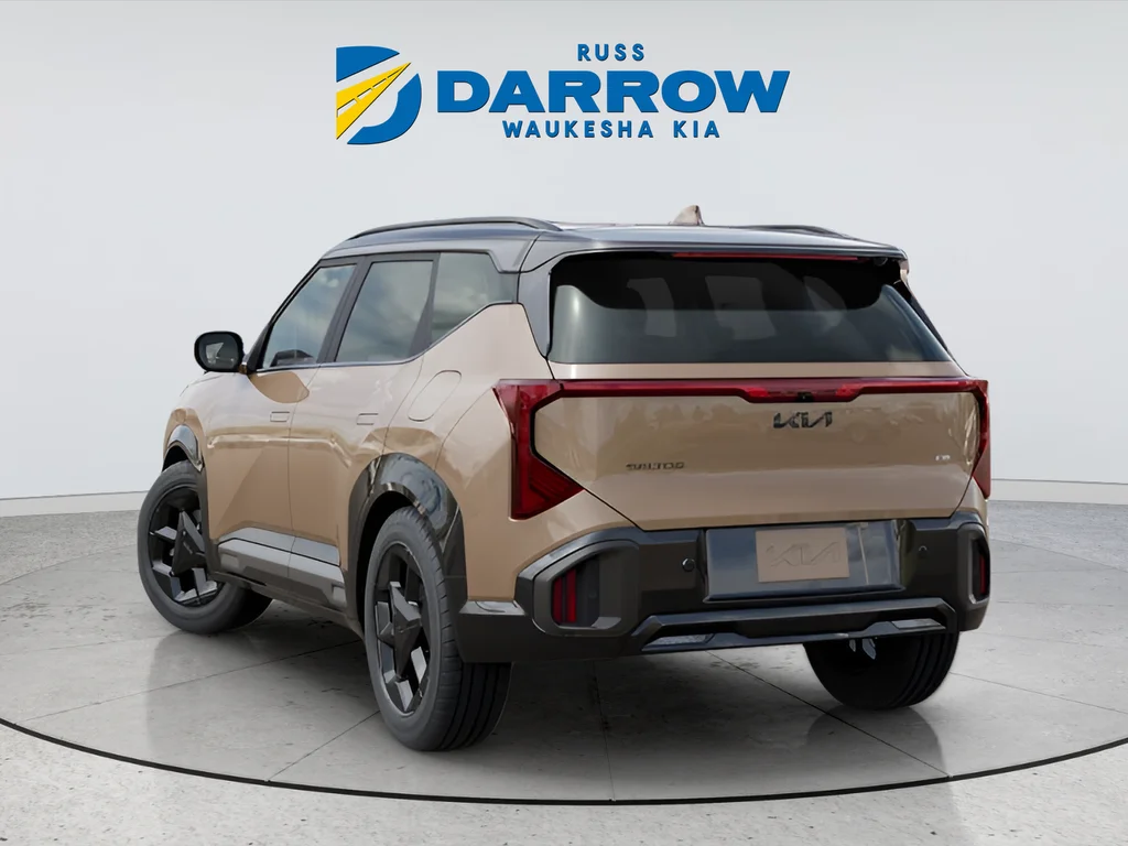 New 2027 Brown Kia X-Line S image 2