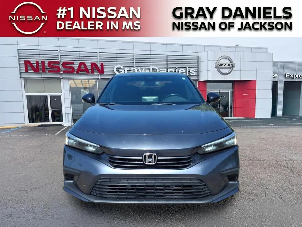 Used 2023  Honda Sport image 2