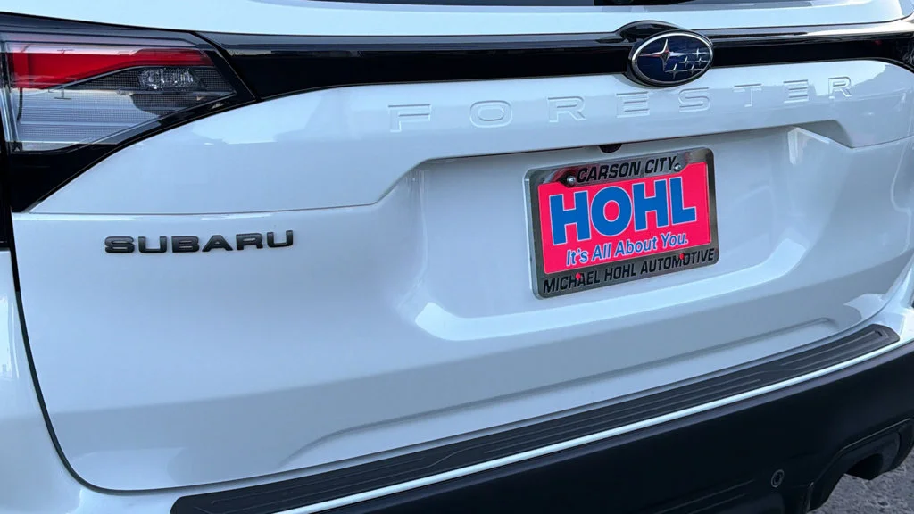 Used 2026 Crystal White Pearl Subaru Limited image 28
