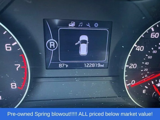 Used 2018 White Kia EX image 20