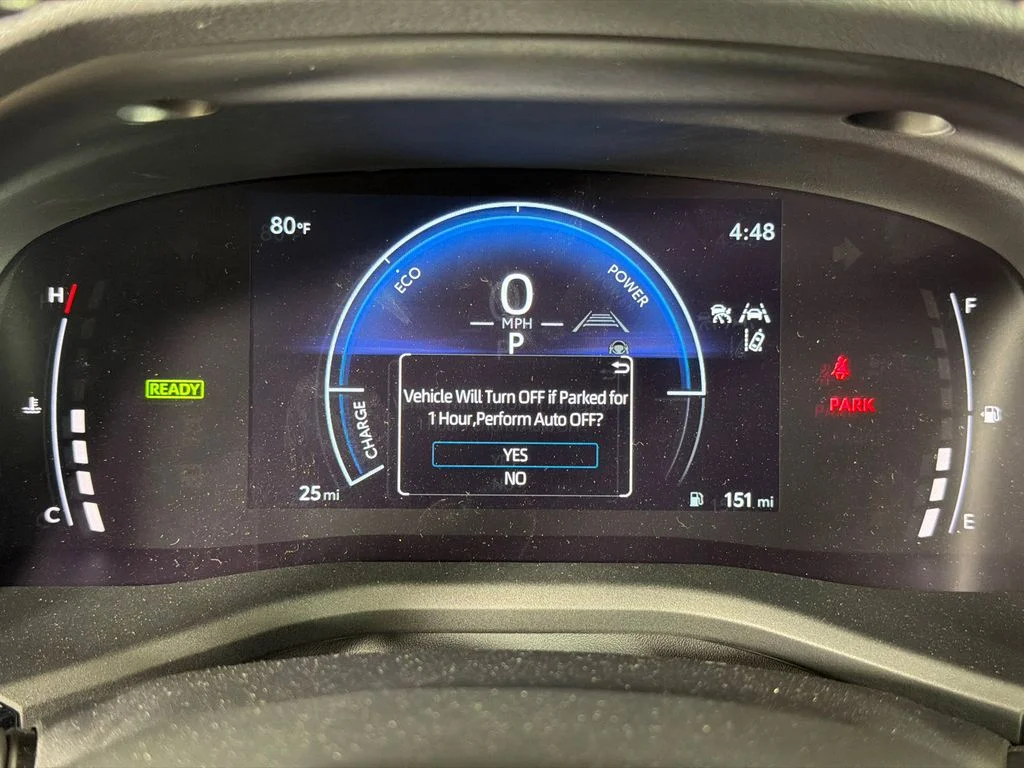 2025 Toyota Camry SE - Photo 26