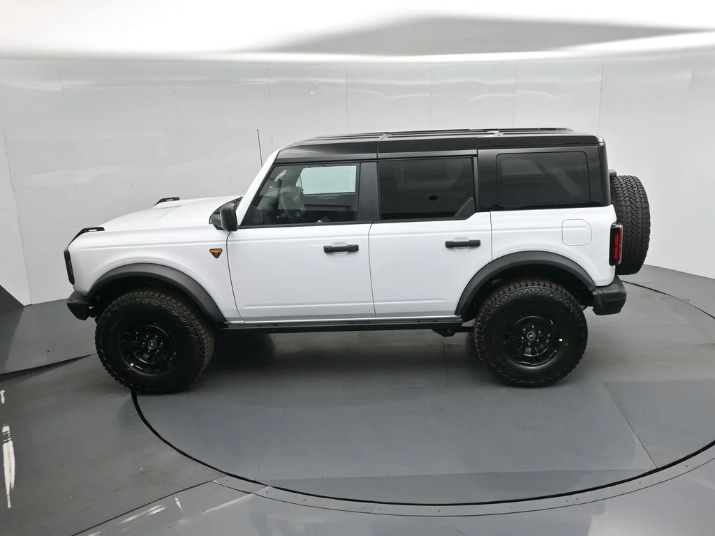 New 2026 White Ford Badlands image 39