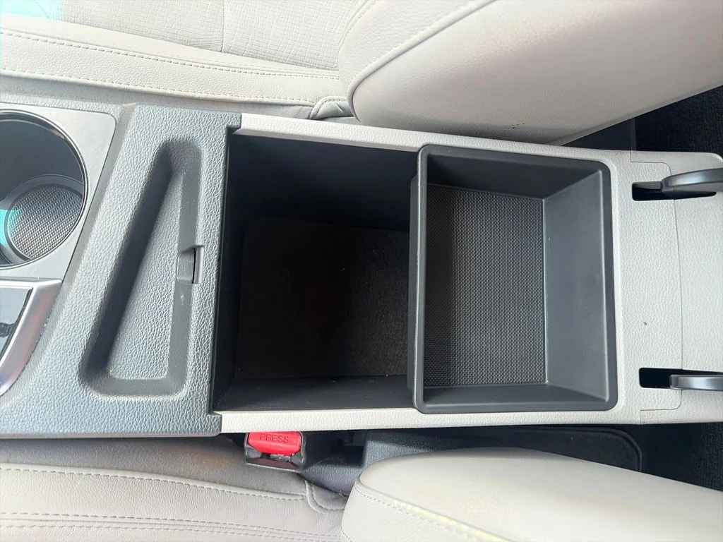 Used 2015 Blue Hyundai Sport image 25