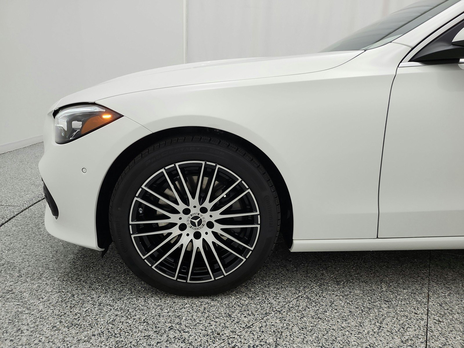 New 2026 Polar White Mercedes-Benz C 300 Sedan image 34