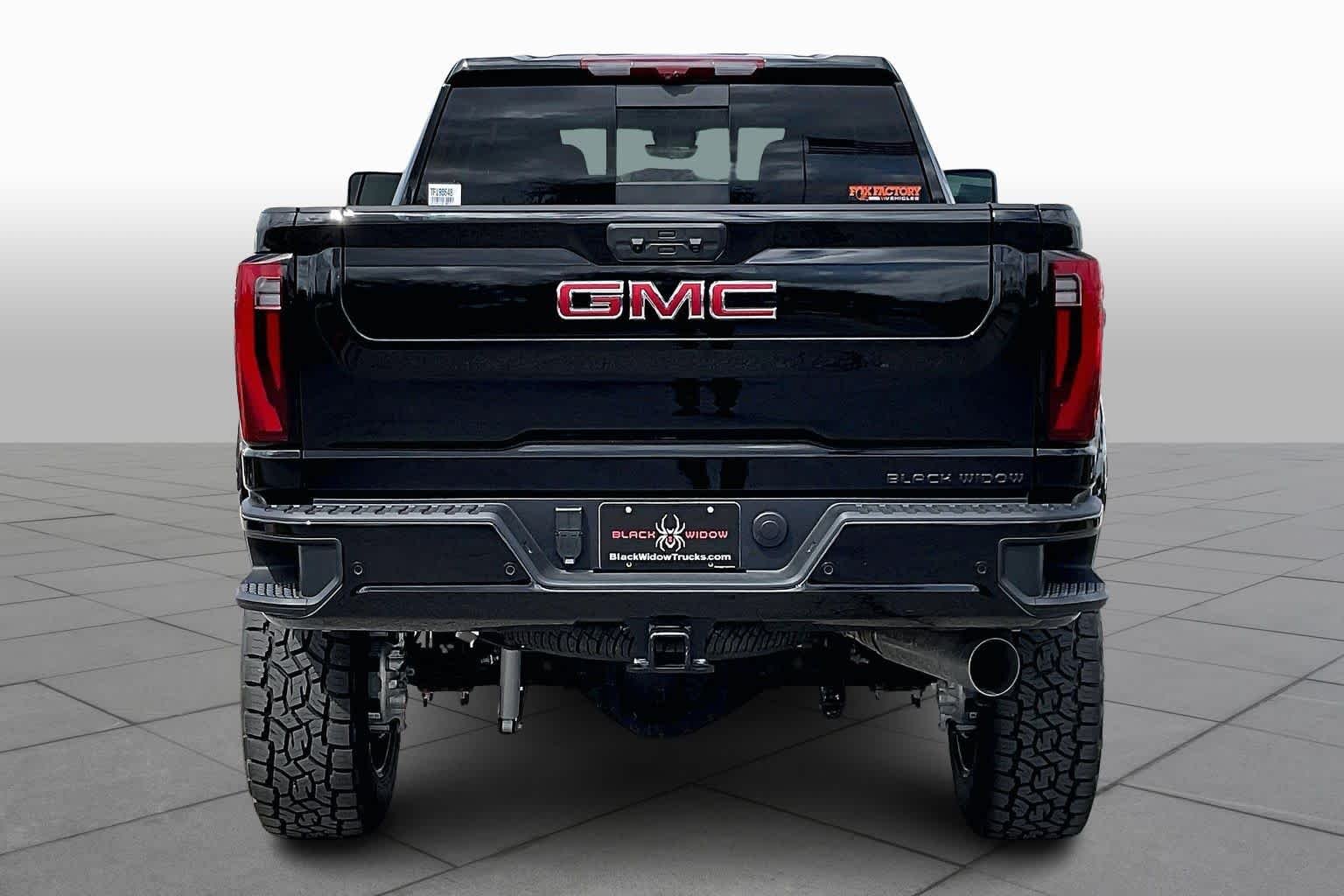2026 GMC Sierra 2500HD Denali - Photo 4