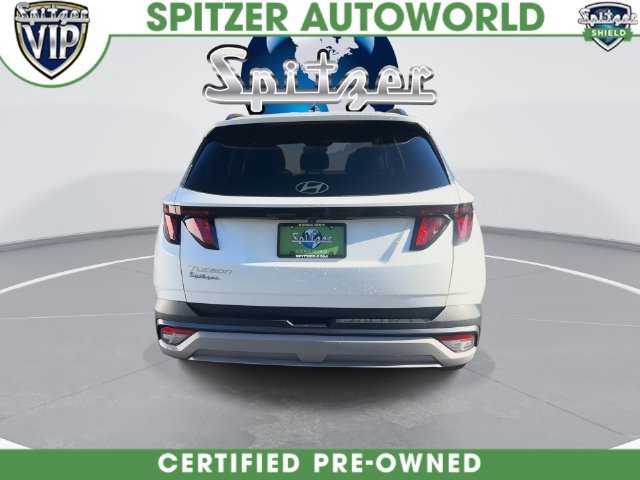 Used 2025 White Hyundai SEL image 13