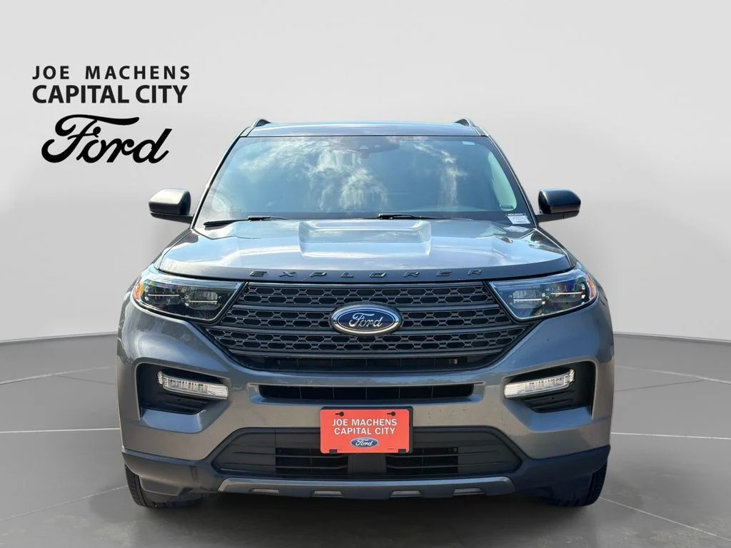 Used 2022 Gray Ford XLT image 10