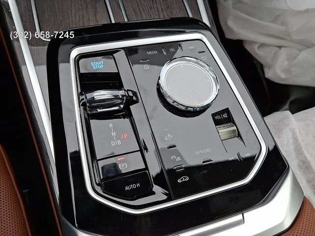 New 2026 Black Sapphire Metallic BMW xDrive60 image 14